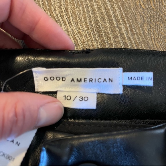 Good American Good Icon Faux Leather Pants Straight Leg Black Womens Size 10 - Picture 5 of 10
